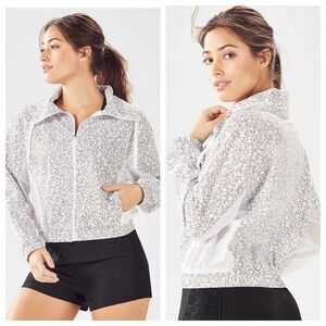 NWT FABLETICS Reflective Layla Jacket Medium Silver White Windbreaker Athletic